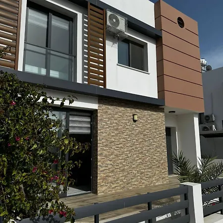 Spacious 3br With Terrace&pool In Yeniboğaziçi, Famagusta *