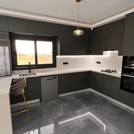 Spacious 3br With Terrace&pool In Yeniboğaziçi, Famagusta Vrysoules