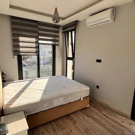 Spacious 3br With Terrace & Pool In Yenibogazici, Famagusta 빌라